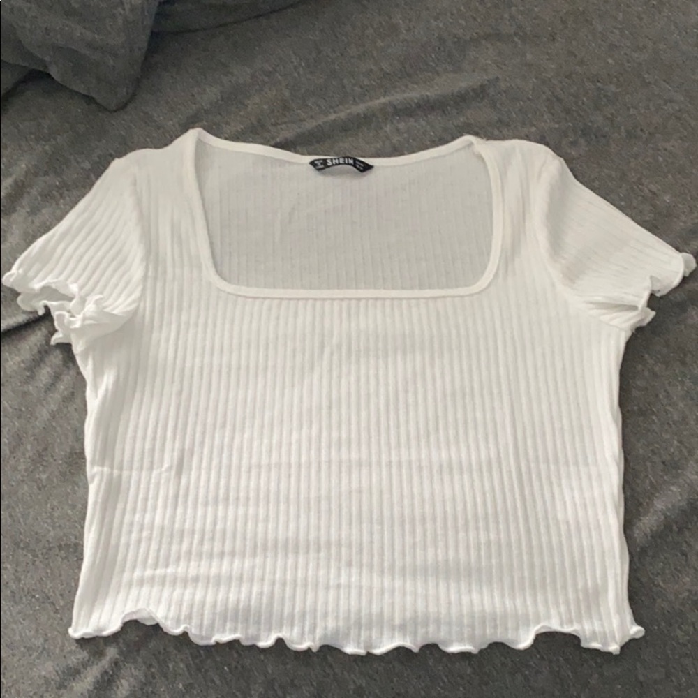 White ribbed shirt